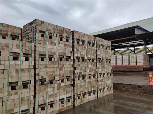泰安市新甫新型建材 寧陽燒結多孔磚的專業生產與應用